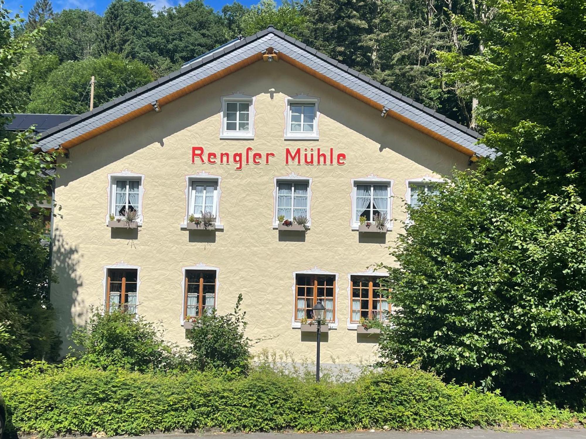 Hotel Restaurant Rengser Muehle Bergneustadt Bagian luar foto